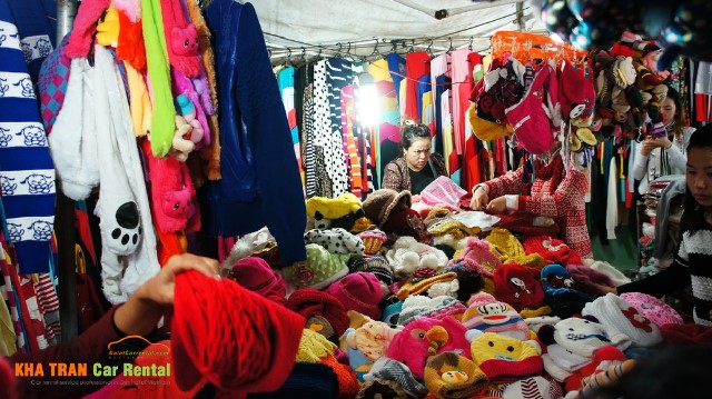 night market in dalat